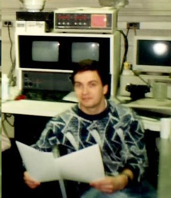 Karsten Kunze at Yale University in front of the first automated EBSD system ~1991.
